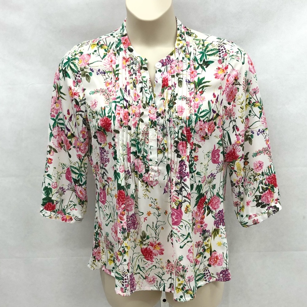 Damart floral 1/2 sleeve blouse